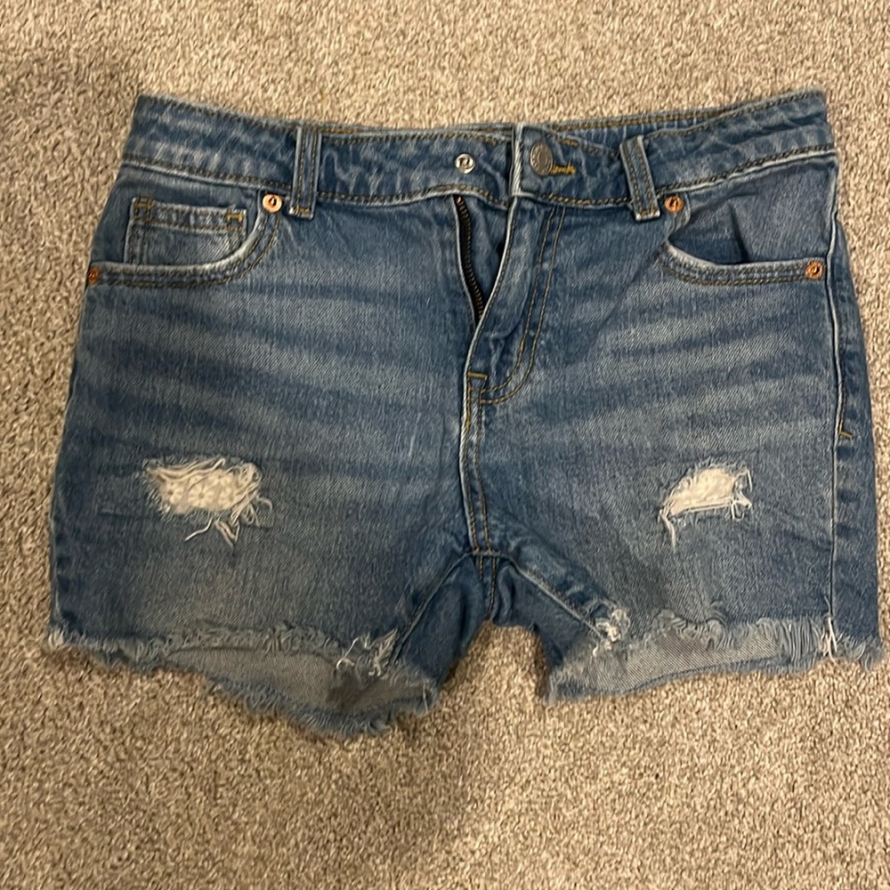 Cat and Jack snap front Jean shorts with cuts and embroidered patches